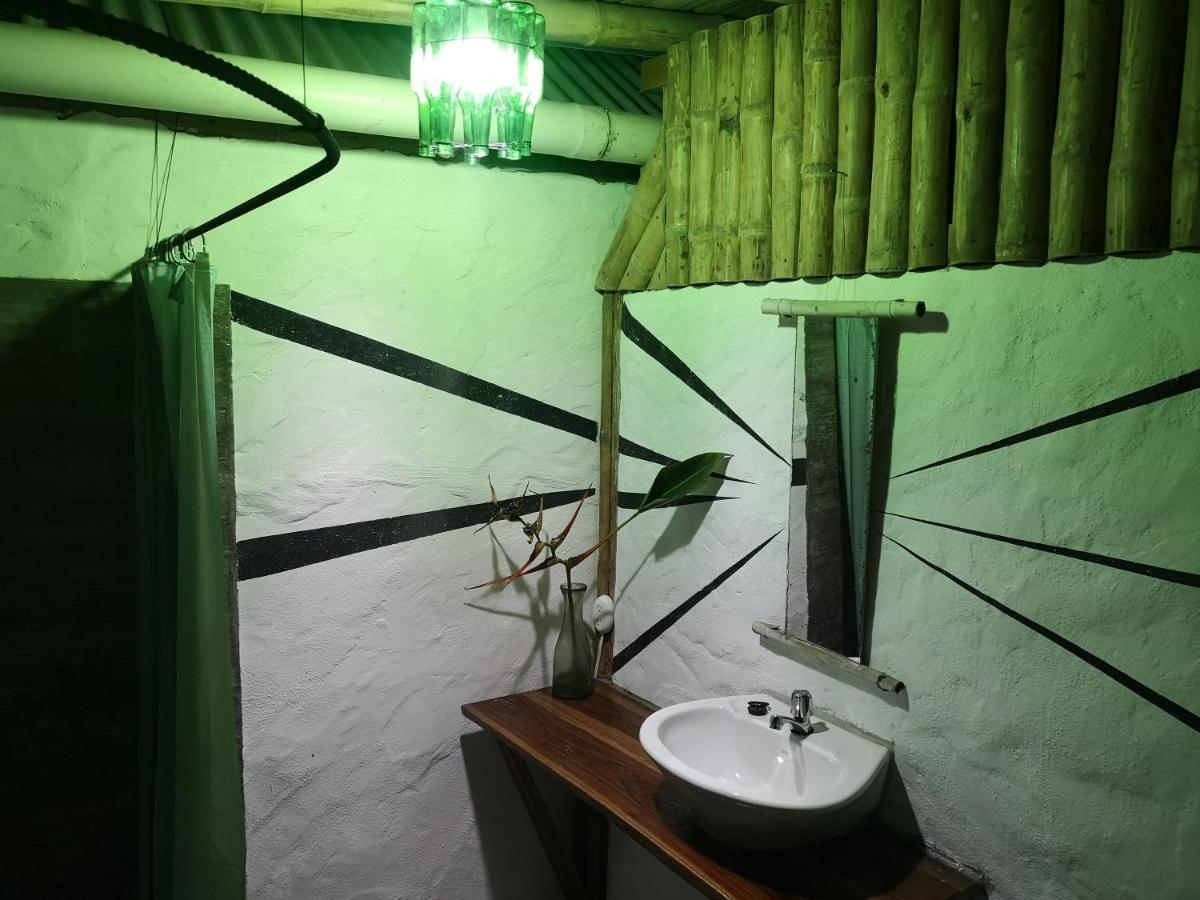 Maracumbo Lodge Mompiche Exterior photo