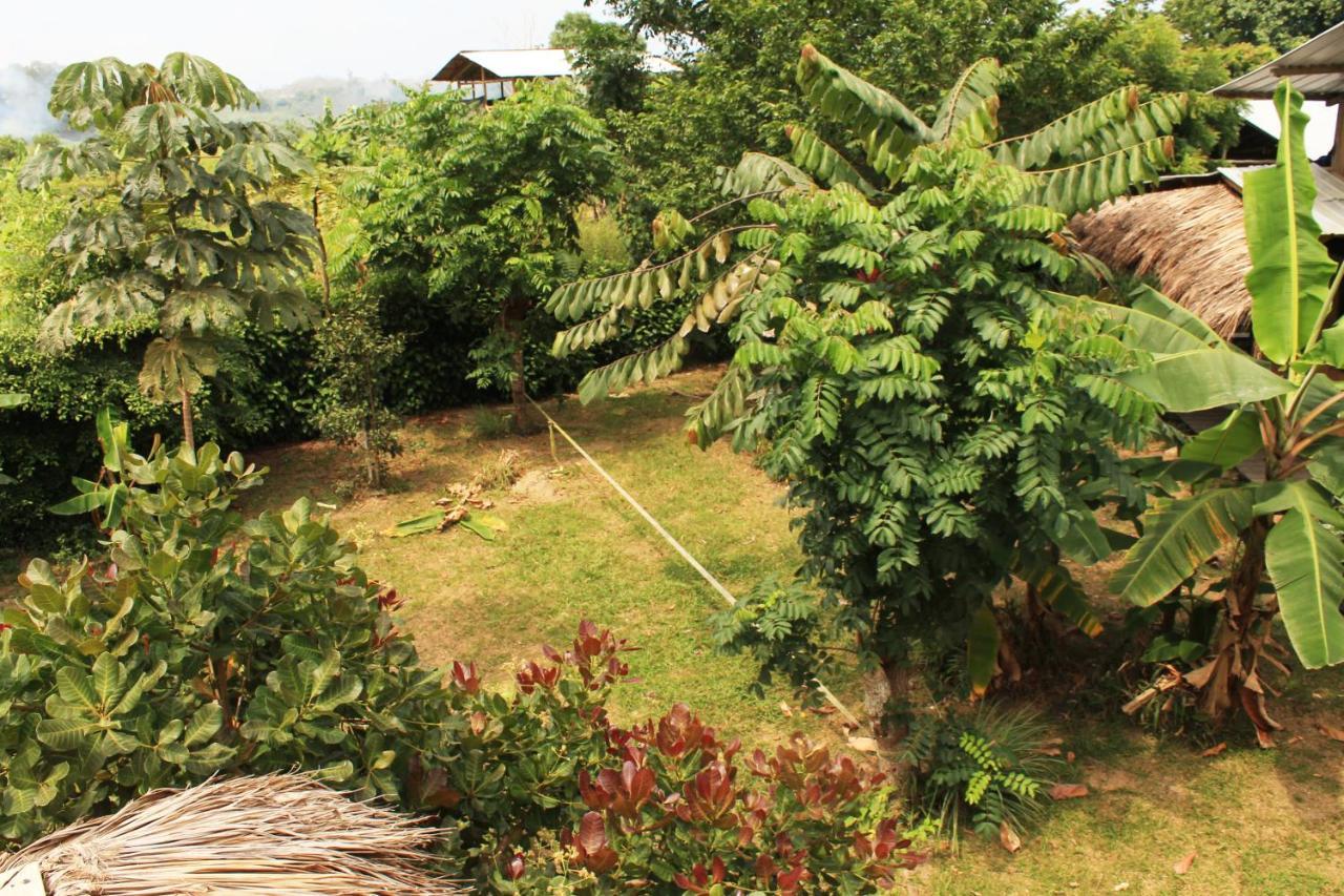 Maracumbo Lodge Mompiche Exterior photo