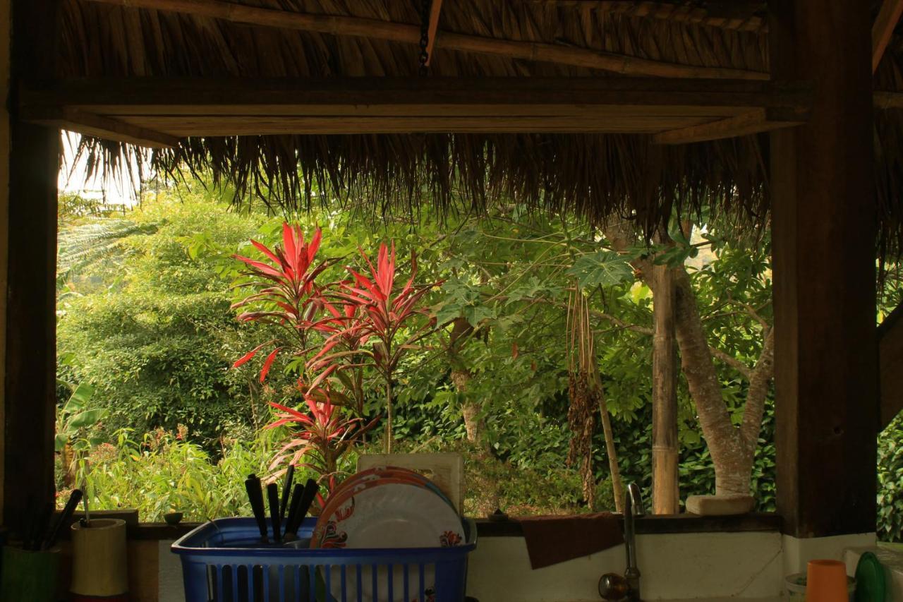 Maracumbo Lodge Mompiche Exterior photo